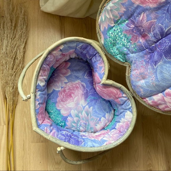 Large Wicker Heart Basket | Bamboo handles - Picture 11 of 11